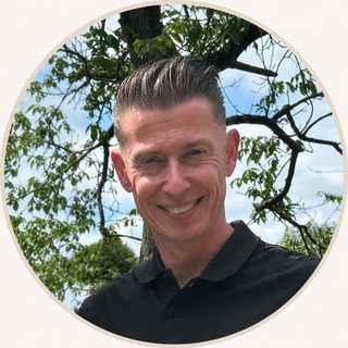Hugo Verkerk, gediplomeerde tuinman en oprichter van Tuinzen